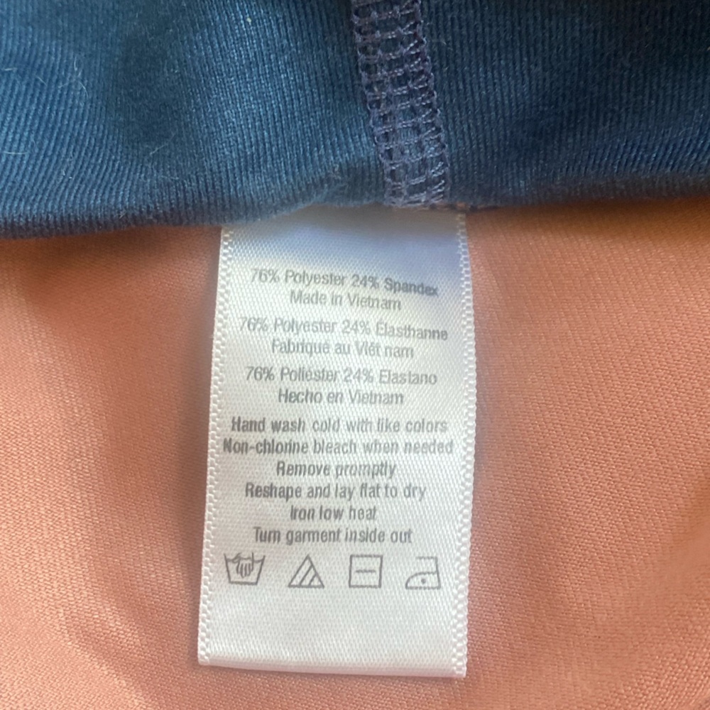 ALO High‎ Waist Airbrush Capris in Pink/Blue Ombre Size S - Picture 12 of 12